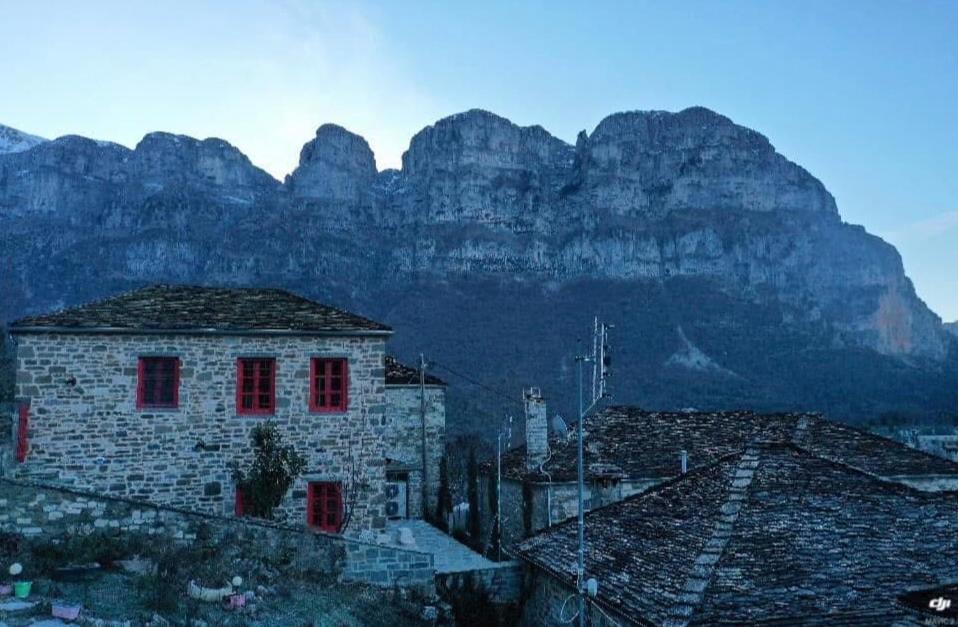 Morfeas Guesthouse Papingo Buitenkant foto
